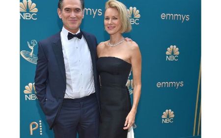 Naomi Watts started dating Billy Crudup in 2017.